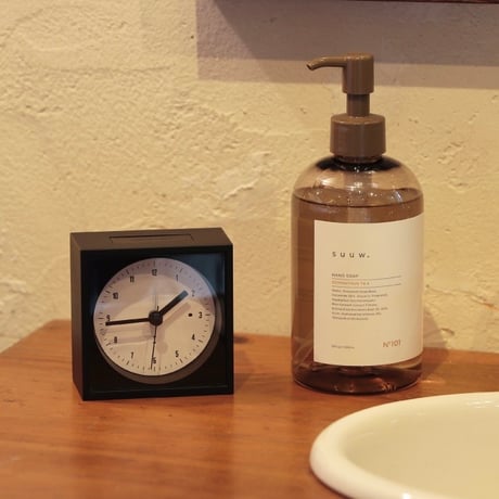 ARARM CLOCK / シンプルでありながら個性を引き立てるミニマルな電波時計 / ROUND ,  SQUARE