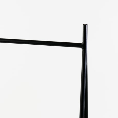 IRON HANGER S / シンプルで無機質な佇まいのマルチハンガー / 傘立て / 観葉植物ハンギング / shesayの家具