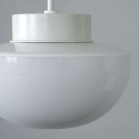Joo pendant light 60 / クラシカルさと現代的な雰囲気を併せ持つペンダントライト / WHITE , GRAY / E17 コード長60cm