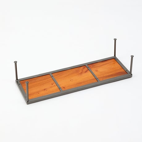 IRON × WOOD DESKTOP RACK / 自宅やオフィスで美しい什器として活躍できるマホガニーウッドとアイアンのディスプレイ台