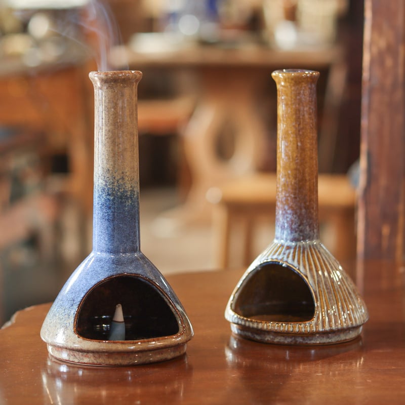 INCENSE STAND CHIMNEY / 暮らしの景色にすっと溶け込む、やさしい