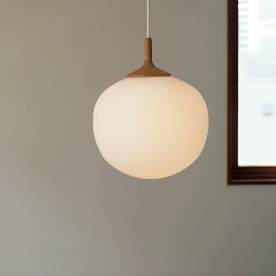 FROST WHITE PENDANT LIGHT / by Aune フロストホワイトの柔和