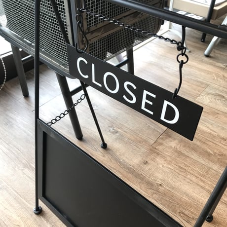 OPEN / CLOSED SIGN STAND / 2種 OPEN/CLOSED プレート付き / ブラックボードスタンド  ※掛けチェーンなし
