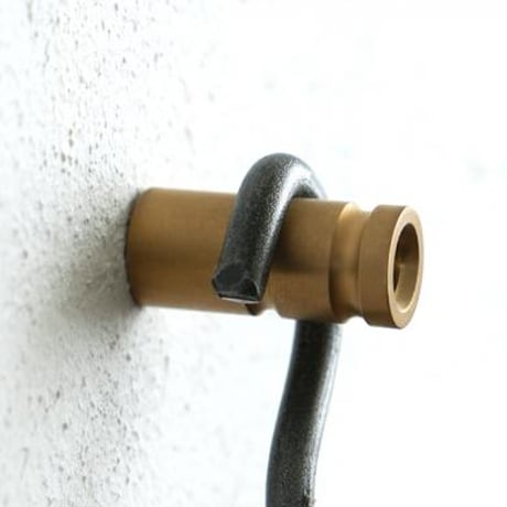 CYLINDER HOOK / BRASS（真鍮）STAINLESS