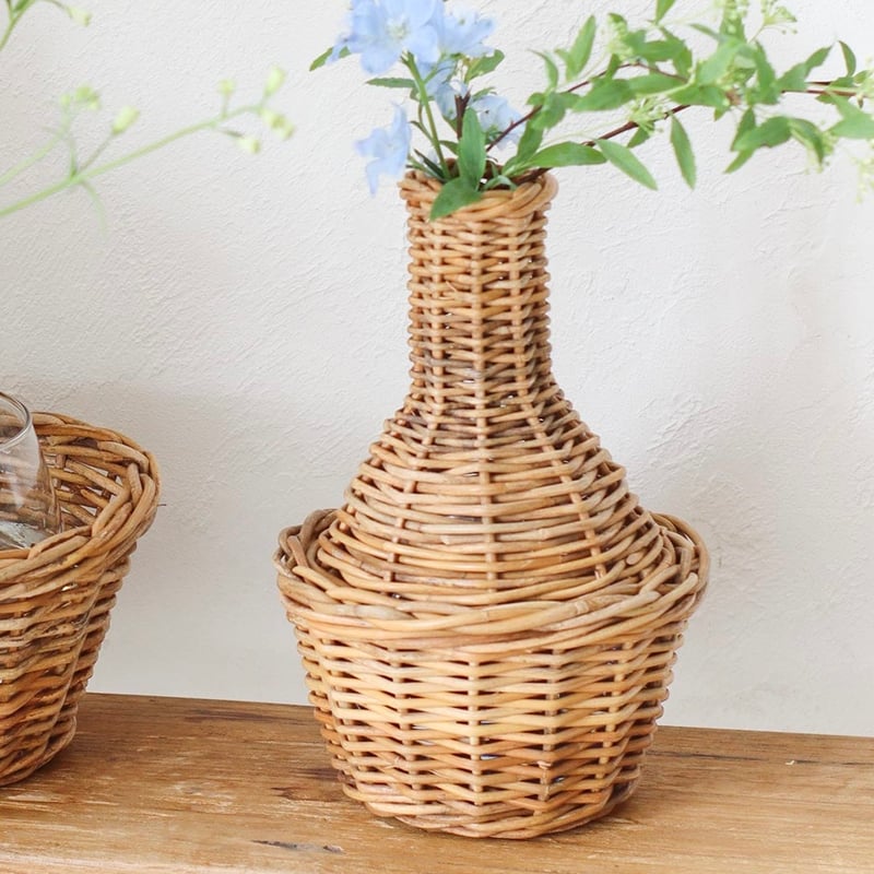 RATTAN SHAPE FLOWER VASE / ラタンの存在感のあるナチュラルフラワーベ