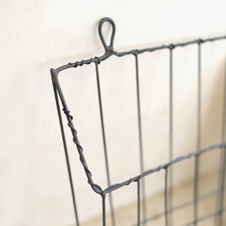 ＷＩＲＥ ＷＡＬＬ ＲＡＣＫ / 繊細でシンプルな A4サイズの書類も収まるレターラック / サイズ W230×D25×H180mm