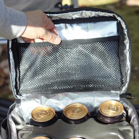 FIELD COOLER BAG / 360ml缶を6本 がジャストフィット / フィールドクーラーバッグ / WOLF BROWN , BLACK / 保冷バッグ POST GENERAL
