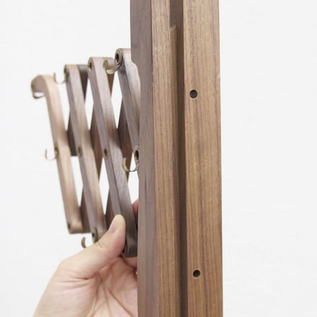 Wood Bracket + E17 SOCKET CODE / ウォールナットの美しい木目のブラケット照明 / SCISSOR WALNUT by AXCIS