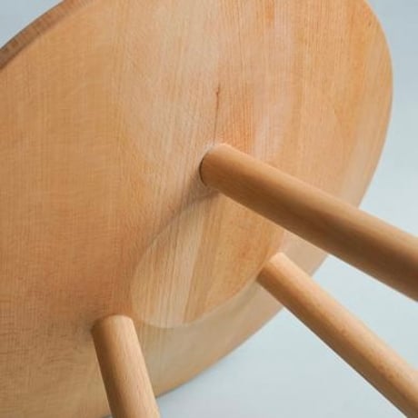 3 legs stool round / AXCIS.INC / 洗練された3本レッグの木製スツール / ビーチ材