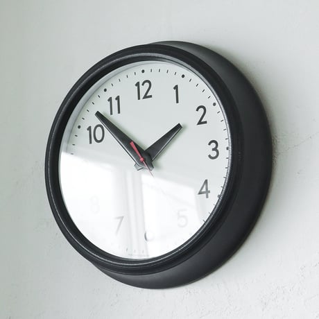 SCHOOLHOUSE WALL CLOCK / スクールハウス ウォールクロック / GRAY , BLACK / 掛け時計 / スイープムーブメントクロック