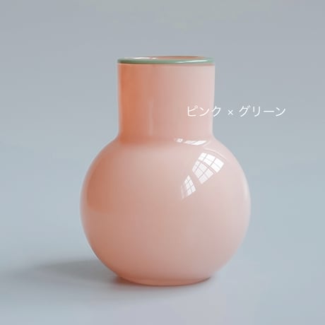 GRASS VASE 03 / Mサイズ /  花をいけてない時もオブジェや雑貨のような存在感でインテリアに個性をプラス