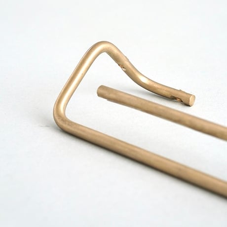 BRASS TOWEL HANGER / Sサイズ , Mサイズ / ren by AXCIS / スタイリッシュながら緊張感を与えない心地よさのタオルハンガー