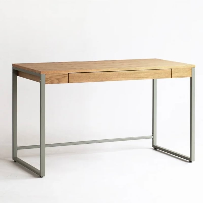 オフィス家具 Drip Desk 1200 作業スペースを大きく確保した広い天板のデスク / Drip Desk