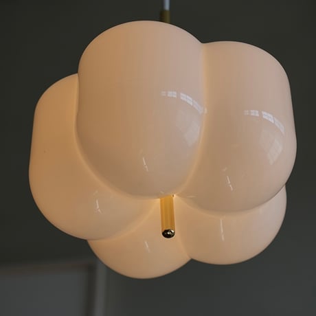 PENDANT LIGHT 60 / 150 / 優雅で上品なフォルムが目を惹くガラスペンダント照明 / LED電球 選択 / GOLD , BLACK / Flora