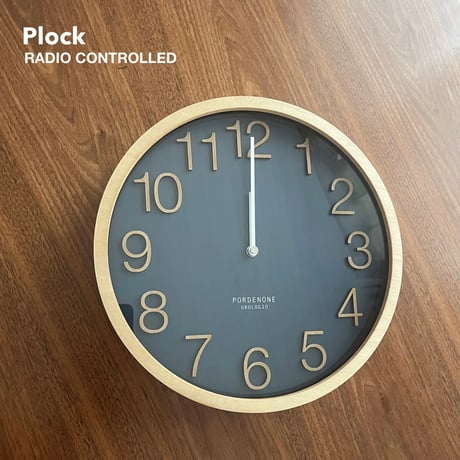 Plock / 電波時計 / 北欧シンプル ナチュラル / モダンインテリア 掛け時計 クロック