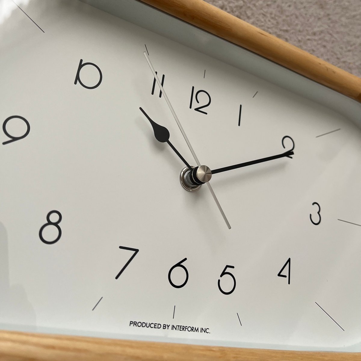 Curva wall clock / 壁掛け時計 / 北欧 / ミッドセンチュリー / 無音