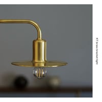 KT brass bracket light / AXCIS  美しい真鍮シェードのブラケットライト / E17口径のLED電球 白熱電球 60Wまで