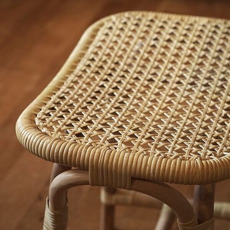 RATTAN STOOL by tuttu  / ラタンスツール スクエア  / 椅子 / リビング ダイニング チェア / 素材 籐 ラタン / サイズ約w480×d300×h420mm