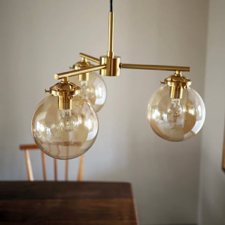 Riquet 03 PENDANT LIGHT / コンパクトなサイズながら存在感の高い3灯のペンダント照明
