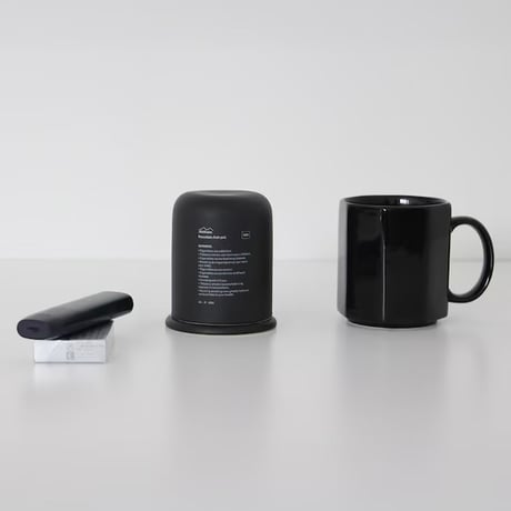 ANAheim Porcelain Ash-Pot "Black" ANAheim / アナハイム ポーセリン アッシュポット / ブラック / 磁器製の電子タバコ用灰皿