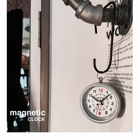 コンパクトサイズながら存在感を放つ時計 / MAGNETIC CLOCK ROUND / IVORY  マグネティック クロック ラウンド / DULTON