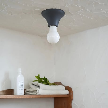 Flare ceiling light / white , gray / シンプルでモダンな工事不要のシーリングライト / 天井照明