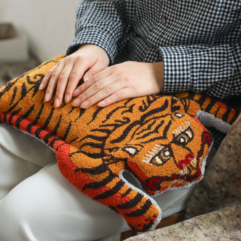 PLUMP ELECTRIC HOT WATER BAG & CUSHION TIGER /