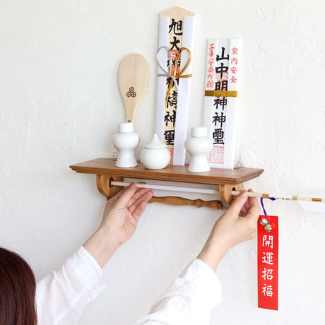 STAND WALL SHELF / NEIN MARKE / アンティークのような雰囲気のあるパイン材のお札スタンドシェルフ