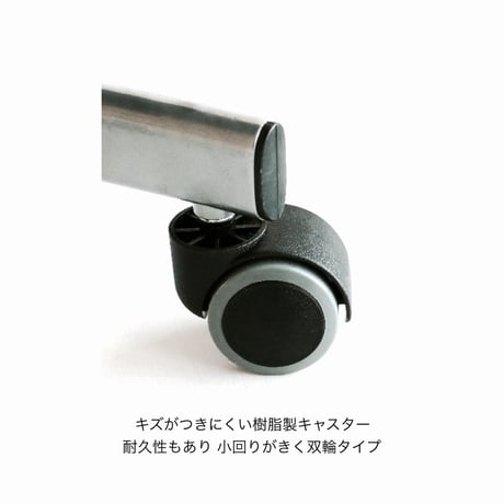 Drip Office Chair / オーク材とシボ加工が施されたPVCチェア / デスクチェア