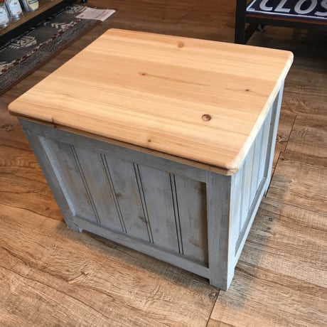 BOX STOOL / シャビーでシックなカラー 腰掛けにもなるおしゃれな収納ボックス / ストレージボックス / リビング収納 / 玄関収納 / 収納ボックス