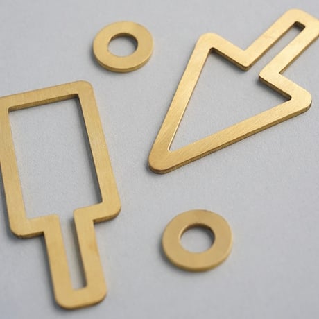 Toilet line sign plate   / IRON 'n' BRASS / シンプルでセンスの良いトイレサイン / アイコン / ＴＯＩＬＥＴ