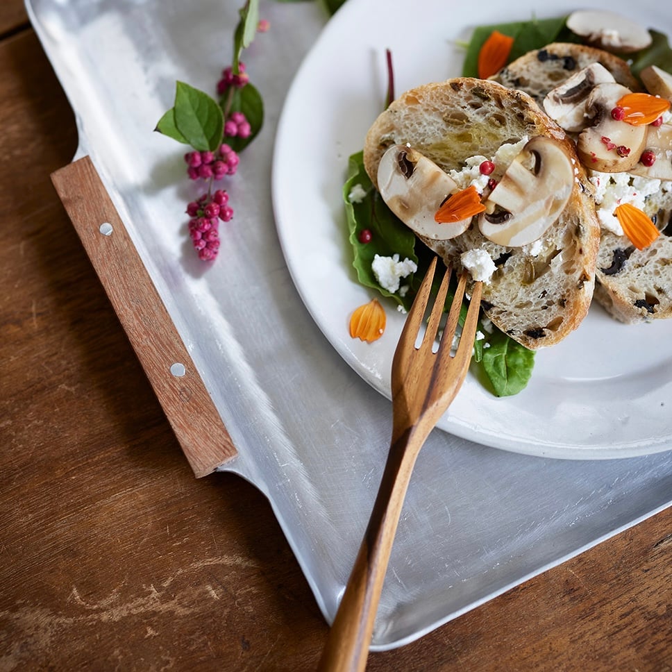 アルミトレイ / 素朴で温かみのあるアルミ素材のトレイ / Sサイズ , L