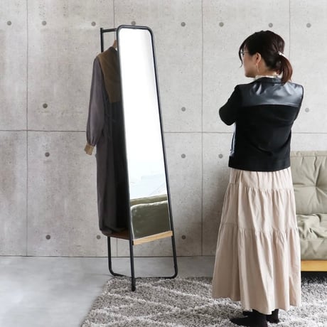 Mirror Hanger tras / 姿見と収納。全身ミラーとハンガーラックがひとつになったミラーハンガー / ハンガーラック