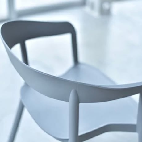 CHAIR02 / デザインと快適性を融合したスタッキングチェア / ダイニングチェア / ホテルライク / 北欧ナチュラル / 韓国インテリア / ポリプロピレン製