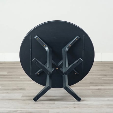 ROUND TABLE 100 / 空間を広く見せるアッシュ無垢材の円形 ダイニングテーブル / BROWN , BLACK