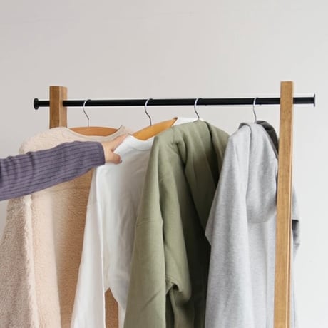 HANGER RACK / ラバーウッド材とスチールバーの異素材を組み合わせたハンガーラック