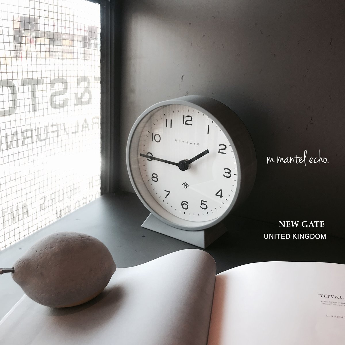 NEWGATE M Mantel 置時計 ホワイト/ブラック fit=scale-down,w=1200