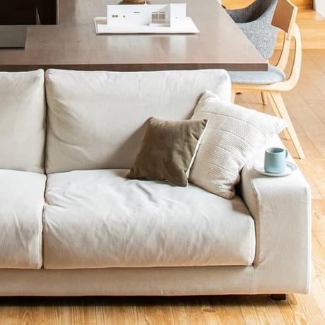 3P RELAX SOFA / フェザーをふんだんに使用した包み込まれるような座り心地に癒される3人掛けソファ / REST ソファ / W1950×D900×H700/SH380mm