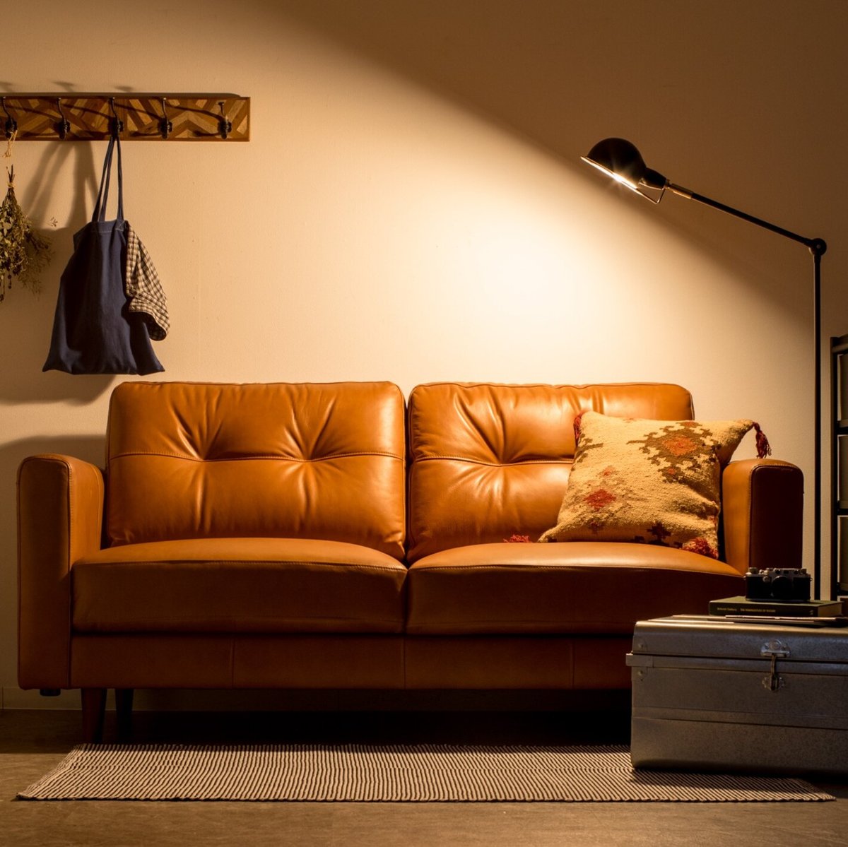 10*51 美品★GOSTA SOFA 3人掛けソファ オットマン付 オイルレザー イタリア革総オイル 10*51 美品 GOSTA SOFA 3人掛けソファ オットマン付 オイルレザー