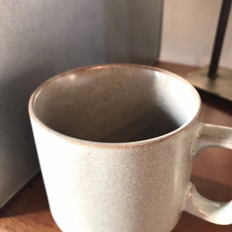 AXCIS PURE MAG / マットな質感で落ち着いた雰囲気のマグカップ  / 同色 ペア 2個 / 容量 : 約310ml 陶器製