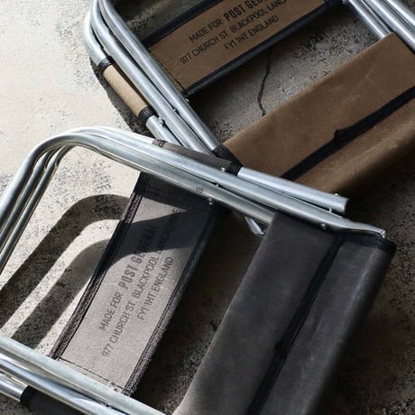 WAXED CANVAS FOLDING MINI STOOL / ワックスドキャンバス フォールディングミニスツール / デイバッグに収まるサイズが持ち運びに便利 / BROWN , GRAY