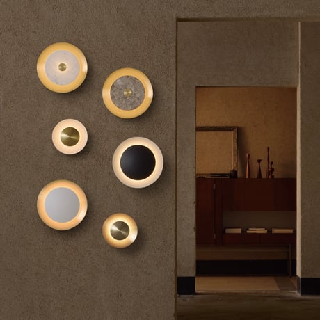 Eclipse LED - wall light / Lサイズ / 息を呑むような美しい光の表情が自慢のウォールライト