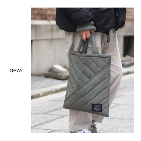 NYLON STANDARD TOTE / スマートフォンなどをすぐに取り出せるポケット付き A4サイズが入るキルティングトート / GRAY , BROWN , BLACK