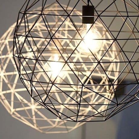 アークペンダントライト / Arc-pendant / LED電球付き / ペンダントライト / 存在感ながら透過性あるデザインで空間の圧迫も無く明かりも全方向 / ARTWORK STUDIO