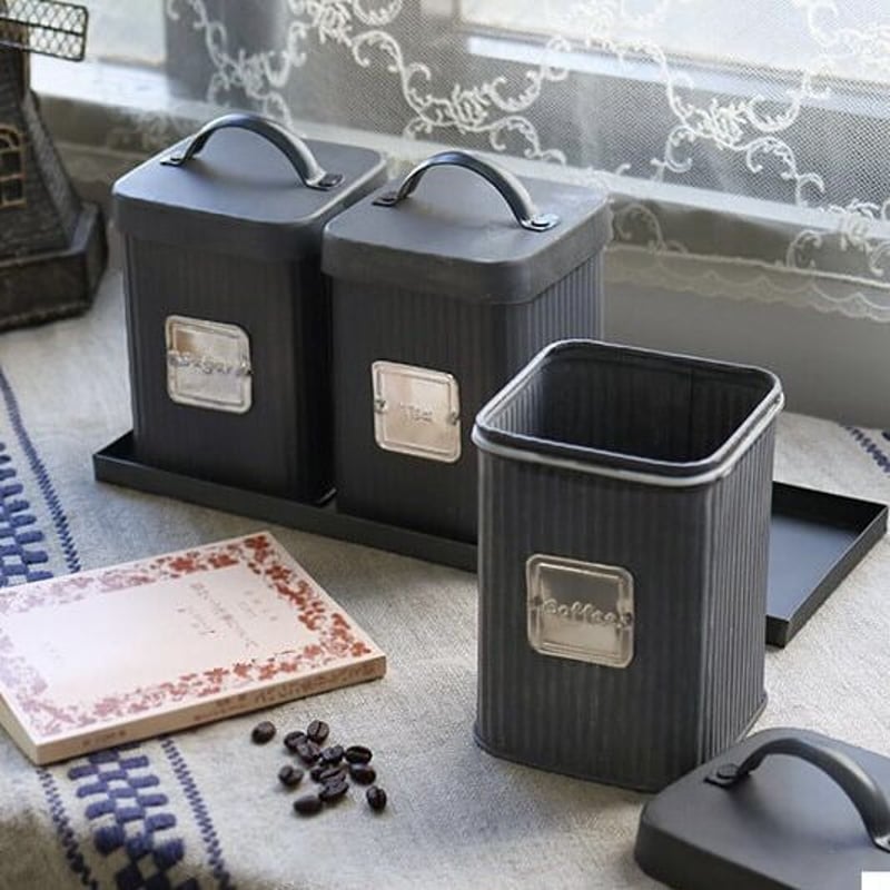 置かれているだけで絵になる雰囲気のキッチンキャニスター3個セット+