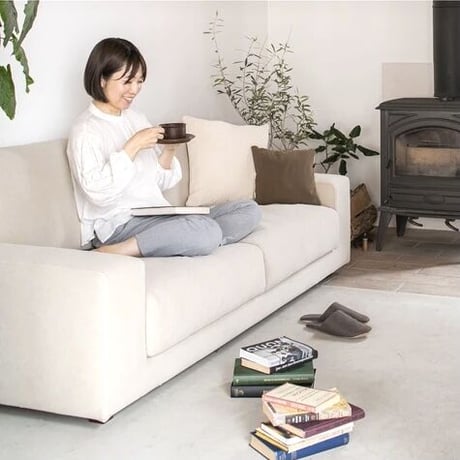 3P RELAX SOFA / フェザーをふんだんに使用した包み込まれるような座り心地に癒される3人掛けソファ / REST ソファ / W1950×D900×H700/SH380mm