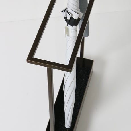 stylish umbrella stand 02 / RECTANGLE / アイアンのみで構成されたスタイリッシュな傘立て / マットホワイト , マットブラック , ブルーグレー , ゴールド