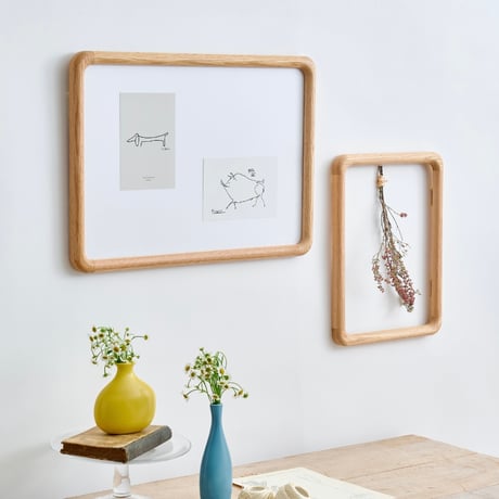 OAK WOOD POSTER FRAME / 美しい木目と自然な表情が魅力のA4サイズのポスターフレーム