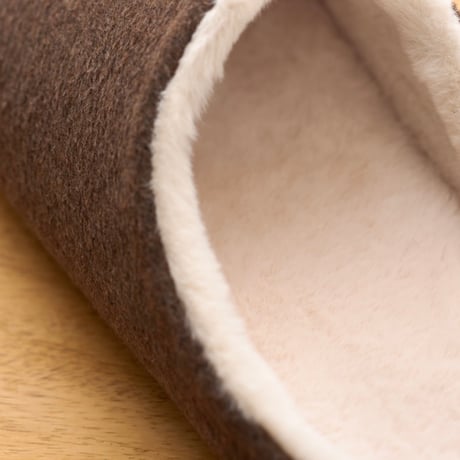 高密度なボリュームボアが 寒い日の足元にしっかりと寄り添うroom's Sheep slipper / men Lサイズ (25cm~27cm)