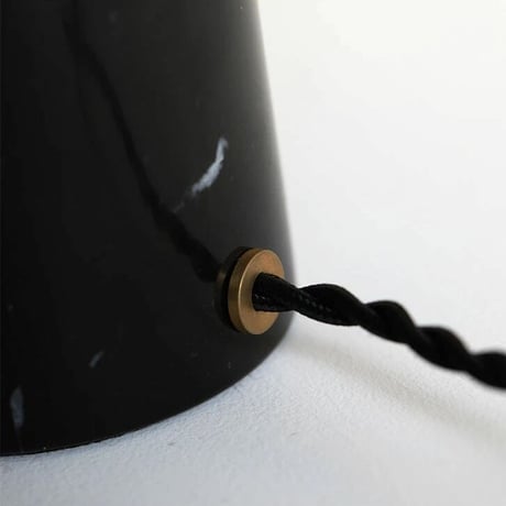 シックな佇まいで品の良いガラスボールが可愛いテーブルランプ / 北欧モダン / ARTWORK STUDIO / Groove-table lamp / タッチスイッチ